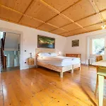 La Casa Dei Botiri ロッカ・ピエートレ